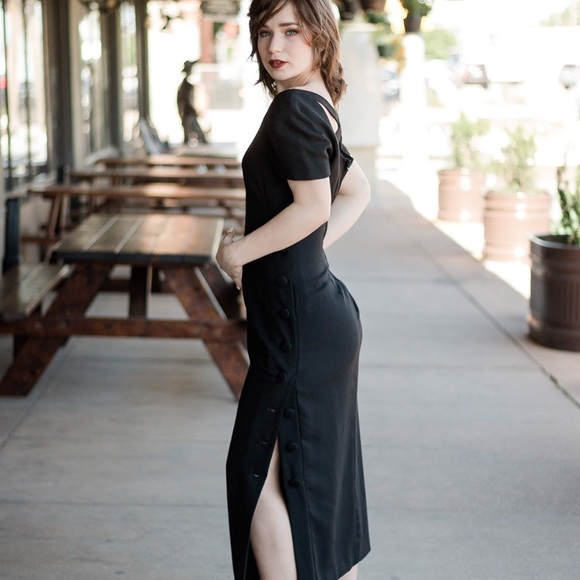 Cynthia Howie Black Maxi Dress - Picture 4 of 5